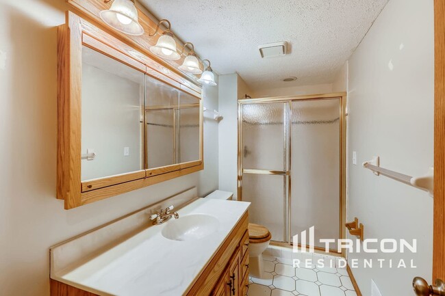 Building Photo - 5752 W 134th St