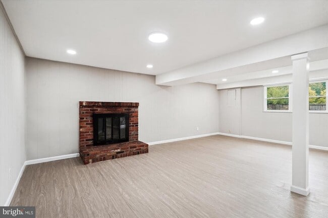 Building Photo - 2226 Westwood Pl