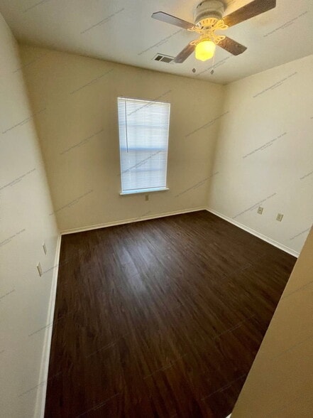 Building Photo - 1431 Brazil Ave
