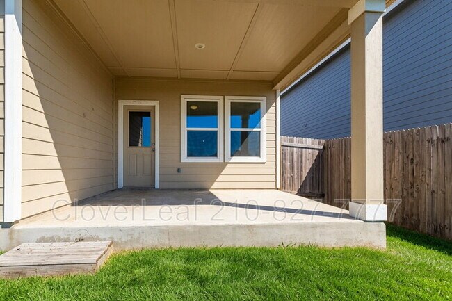 Building Photo - 8360 Falcon Meadow Dr