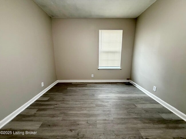 Building Photo - 12420 Brothers Ave