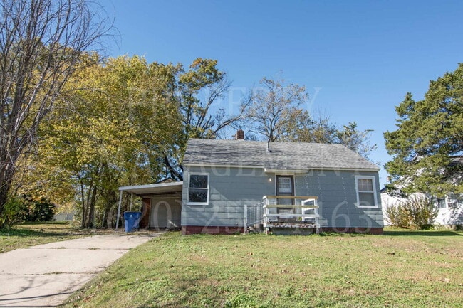 Building Photo - 2-Bed 1- Bath