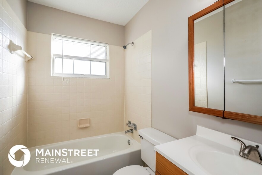 Building Photo - 5505 Enchanted Dr