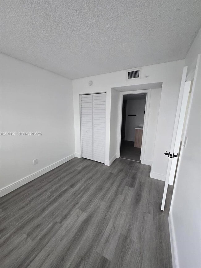 Building Photo - 20840 San Simeon Way