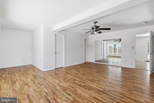 Building Photo - 35298 Scotland Heights Rd