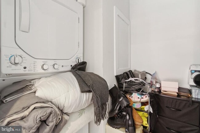 Building Photo - 3836 Haverford Ave