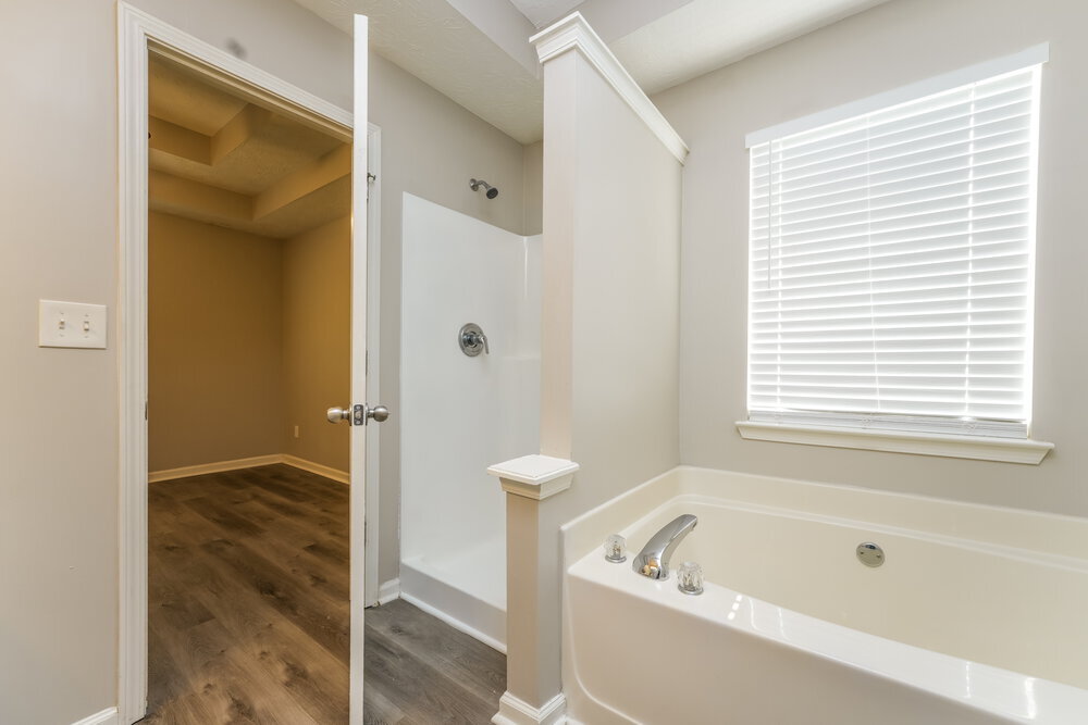 Building Photo - 4265 Wesley Hall Dr