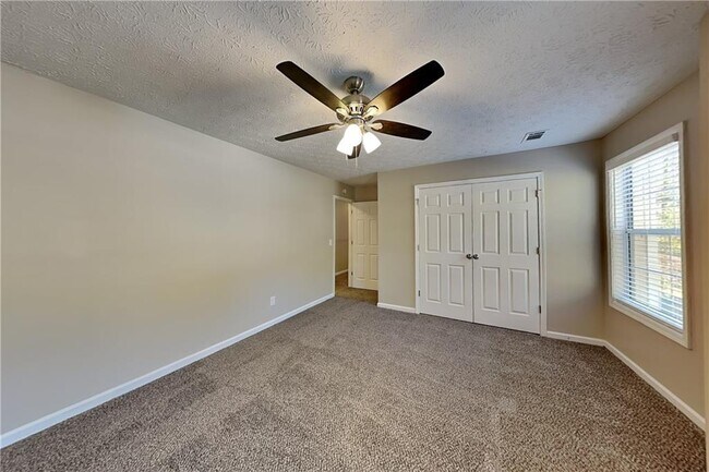 Building Photo - 111 Trellis Ct