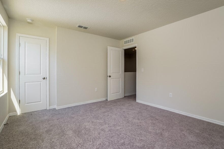 Building Photo - 2951 W Juliet Pl