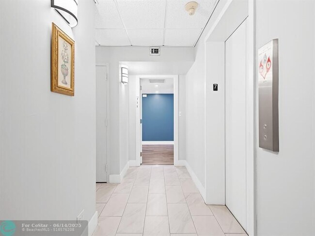 Building Photo - 3500 Galt Ocean Dr