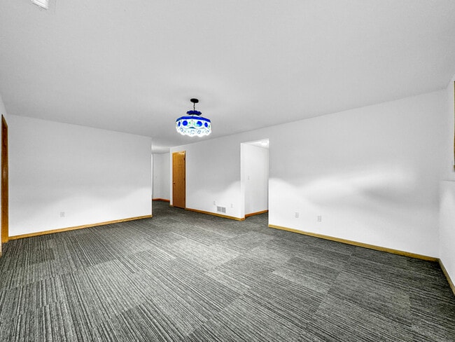 Building Photo - 3510 Rose Ave