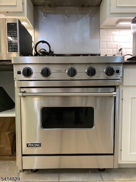 Building Photo - 173 Riveredge Dr