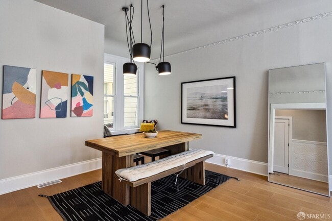 Building Photo - 2856 Sacramento St