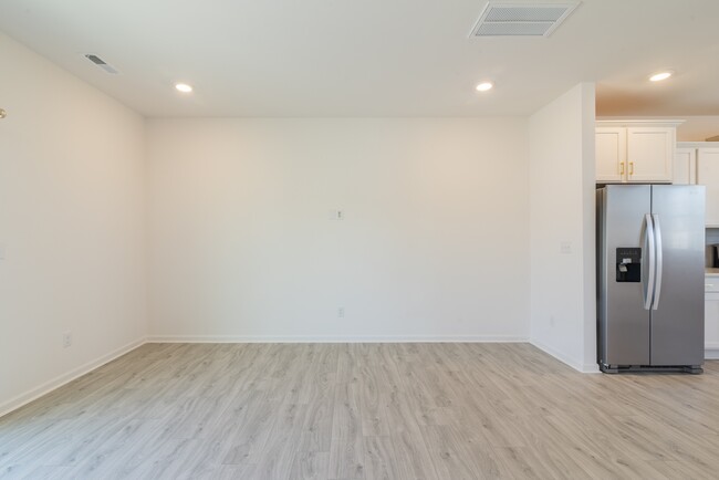 Building Photo - 15010 Scoter St