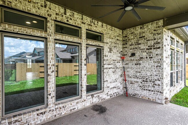 Building Photo - 7327 Camden Crestwood Way