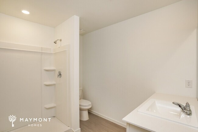 Building Photo - Live the Sunterra Lifestyle: Lagoon, Pool & More