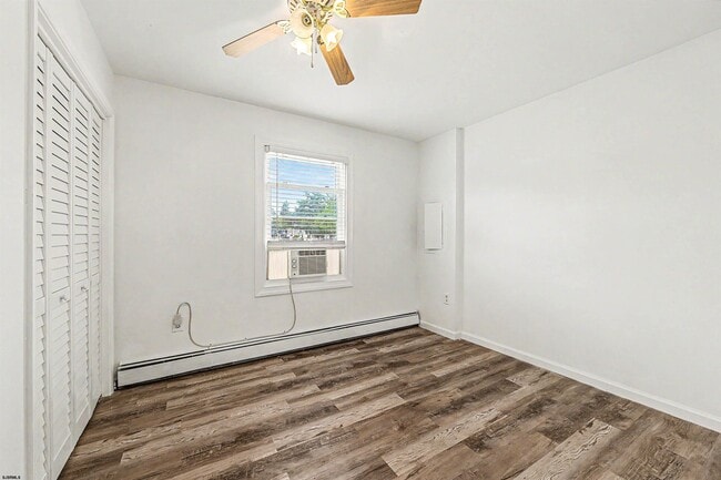 Building Photo - 600 S Edgeley Ave