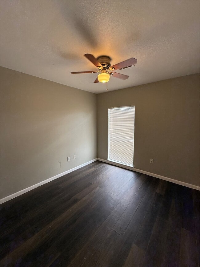 Building Photo - 5414 Hazel St