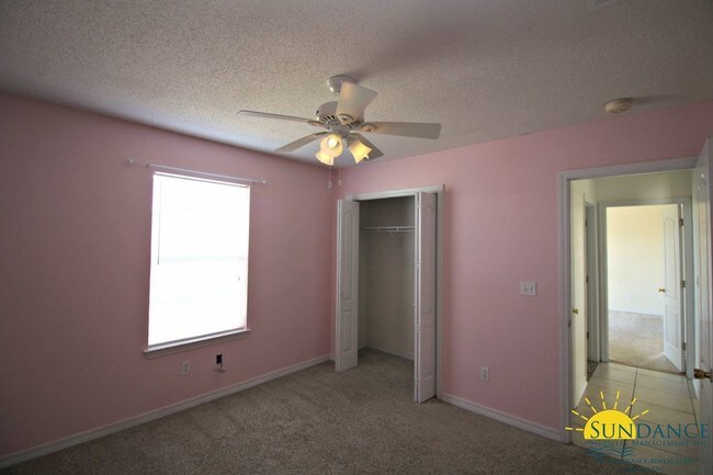 Building Photo - Adorable 3 Bedroom Home in Fort Walton Beach