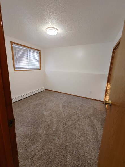 Building Photo - 1307 S Washington St