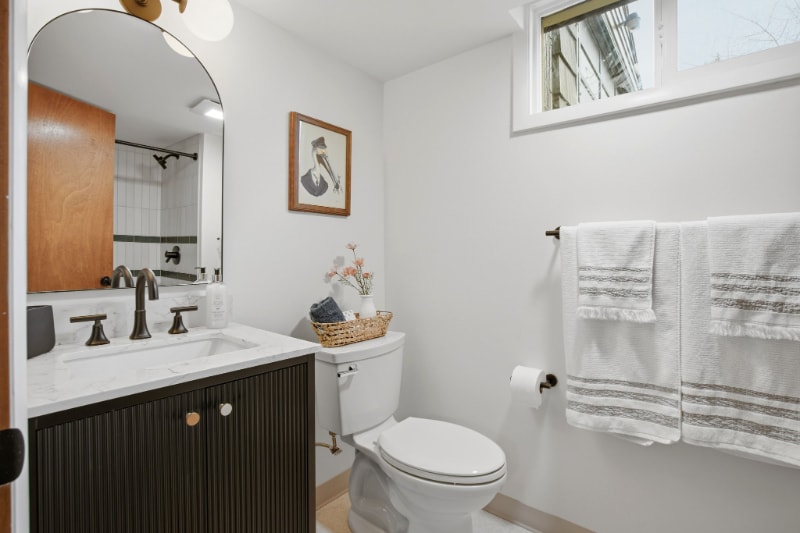 Building Photo - 5847 NE 30th Ave