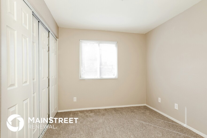 Building Photo - 4228 N 85th Dr