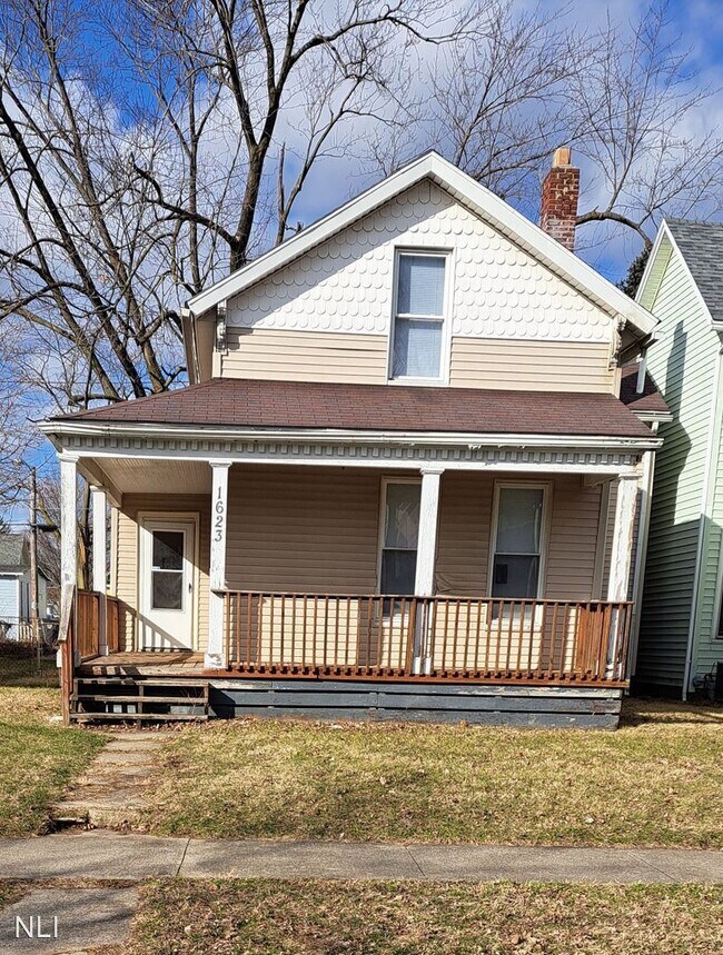 3 br, 2 bath House 1623 Cass St 1623 Cass St Fort Wayne IN 46808