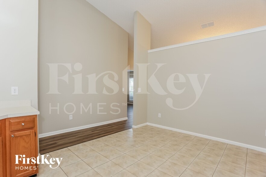 Building Photo - 12759 Bentwater Dr