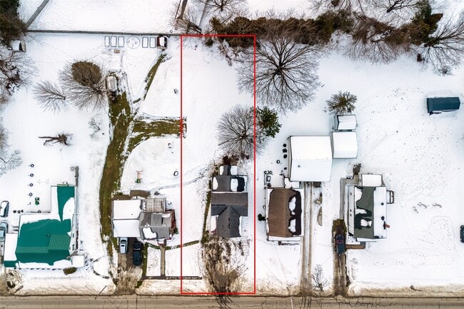 Building Photo - 1702 Lake St