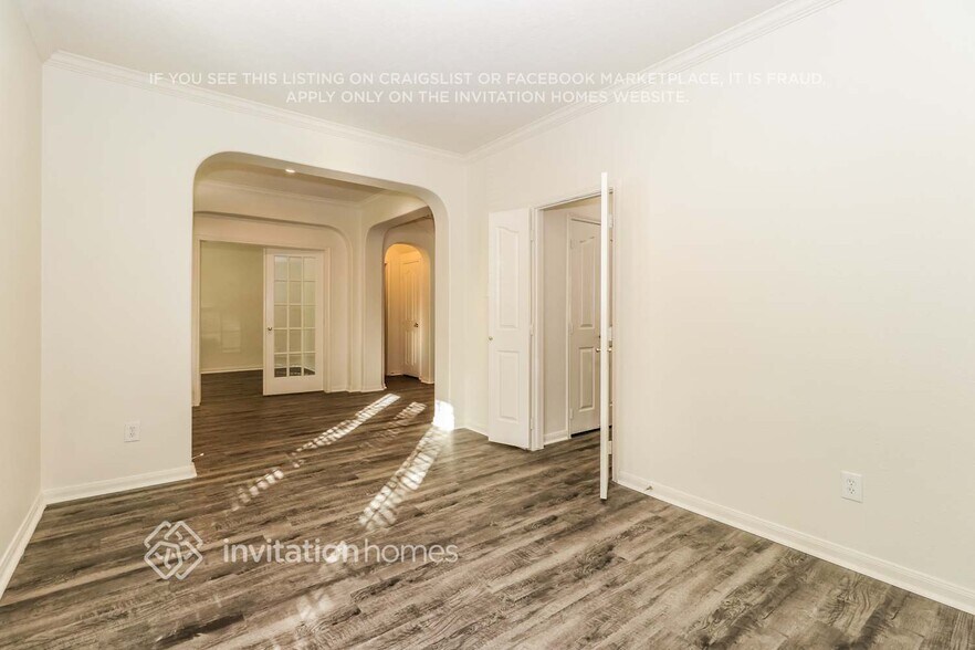 Building Photo - 2227 Lazy Trail Path Ct