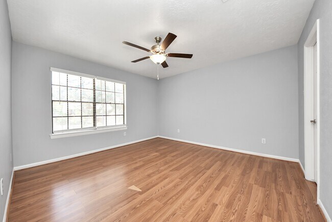 Building Photo - 16006 Autumn Falls Ln