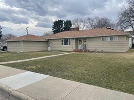 Building Photo - 1214 9th St W