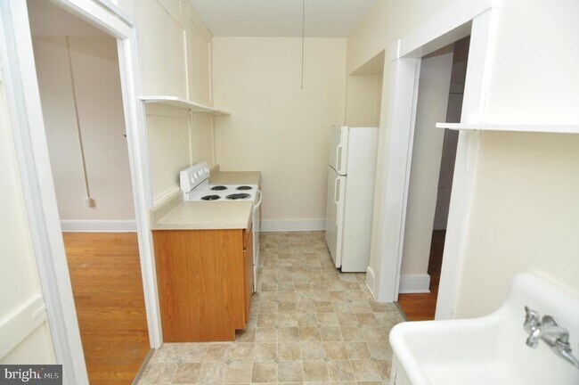 Building Photo - 515 N Loudoun St