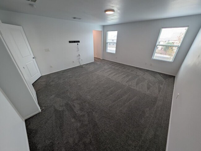 Building Photo - 10282 Massachusetts Ln
