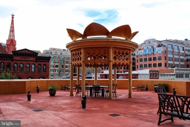 Building Photo - 777 7th St NW