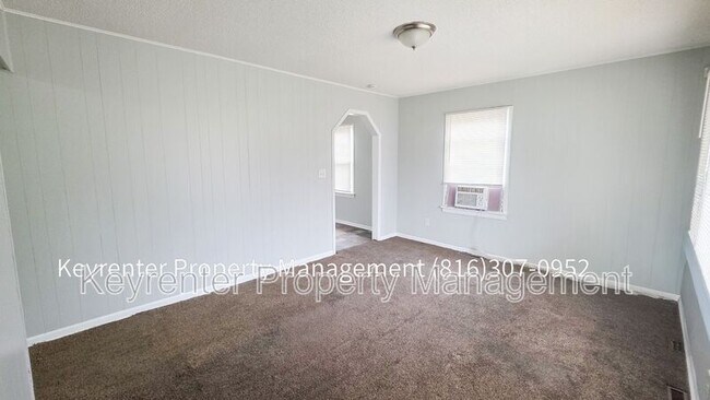 Building Photo - 5614 Indiana Ave