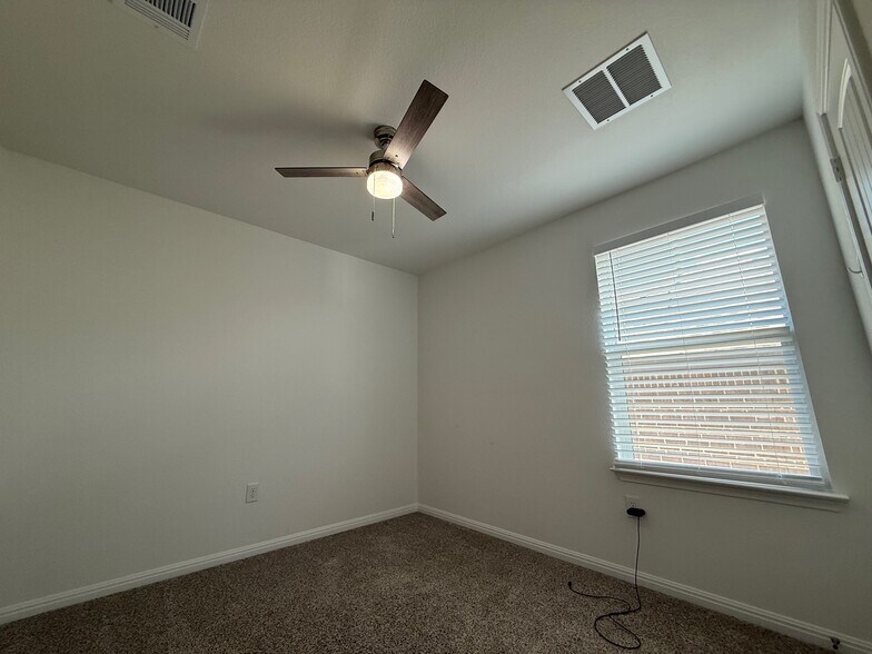 Building Photo - 2916 Owl Head Dr