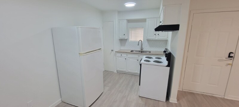 Building Photo - 14324 Eagle Pass St