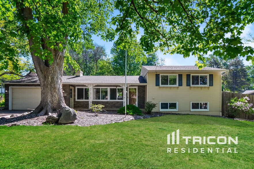 Primary Photo - 3607 Robinwood Terrace