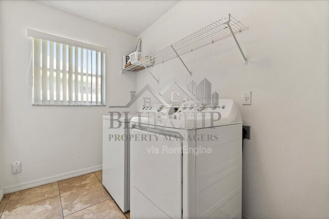 Building Photo - 5399 Dahlia Reserve Dr