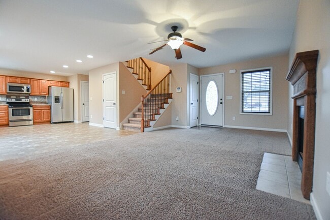 Building Photo - Pet Friendly Three Bedroom!
