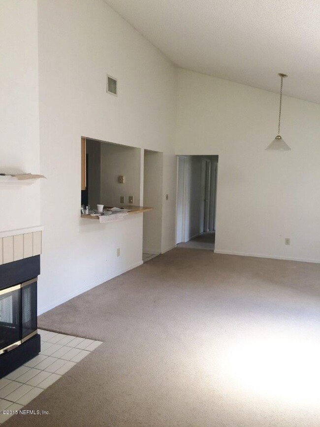 Building Photo - 9349 Arbolita Way