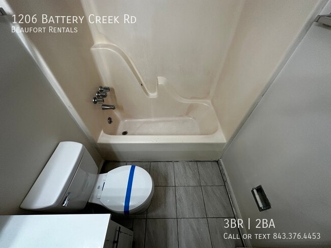 Building Photo - 1206 Battery Creek Rd