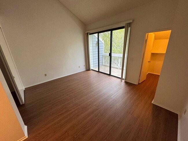 Building Photo - Sycamore Creek Community in Central Camarillo!