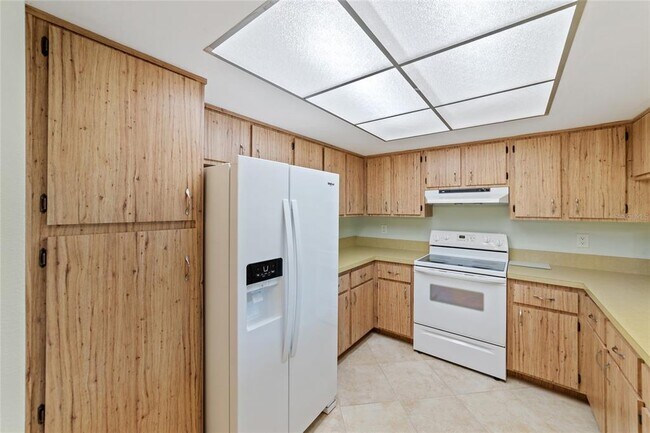 Building Photo - 4243 Chipmunk Dr