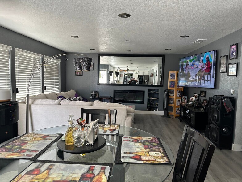 Building Photo - 14825 Harbor Ct