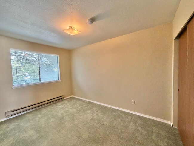 Building Photo - Affordable 2bed/2bath Condo Close to Everything