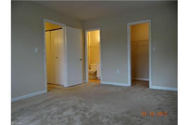 Building Photo - 2BD/2BA Condo in Flower Hill - near Shady Grove METRO!