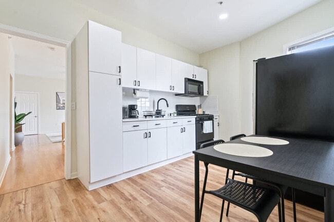 Building Photo - 1626 Union Turnpike