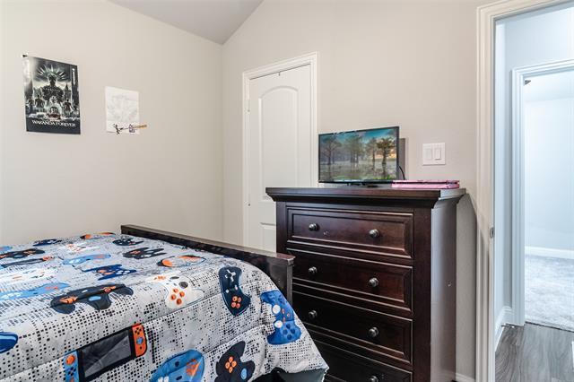 Building Photo - 6411 Graceland Dr